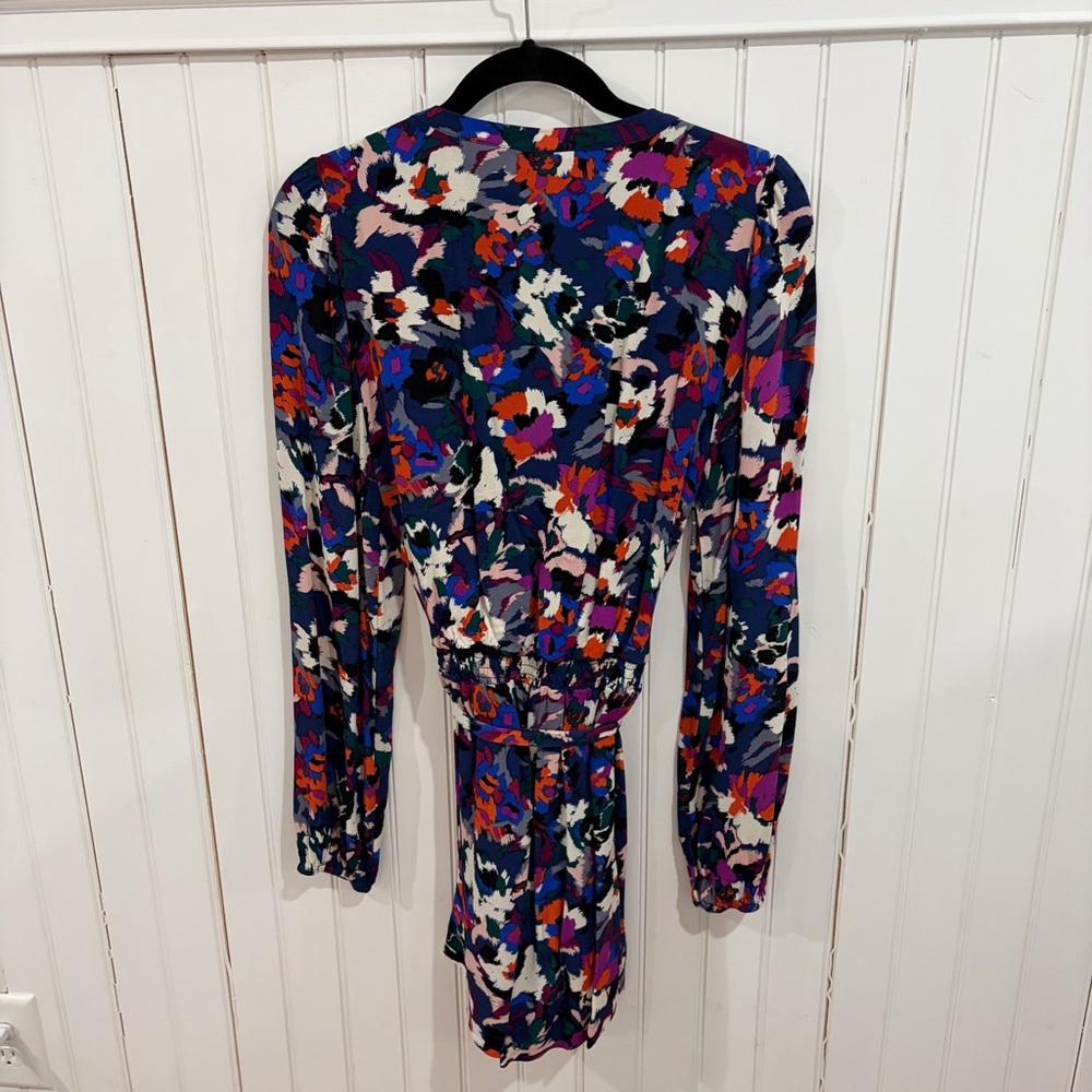 Evereve Hadley Romper in Abstract Floral - Picture 3 of 4